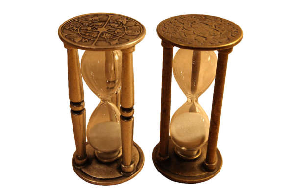 Polvere-di-Tempo-Roma-clessidre-in-metallo