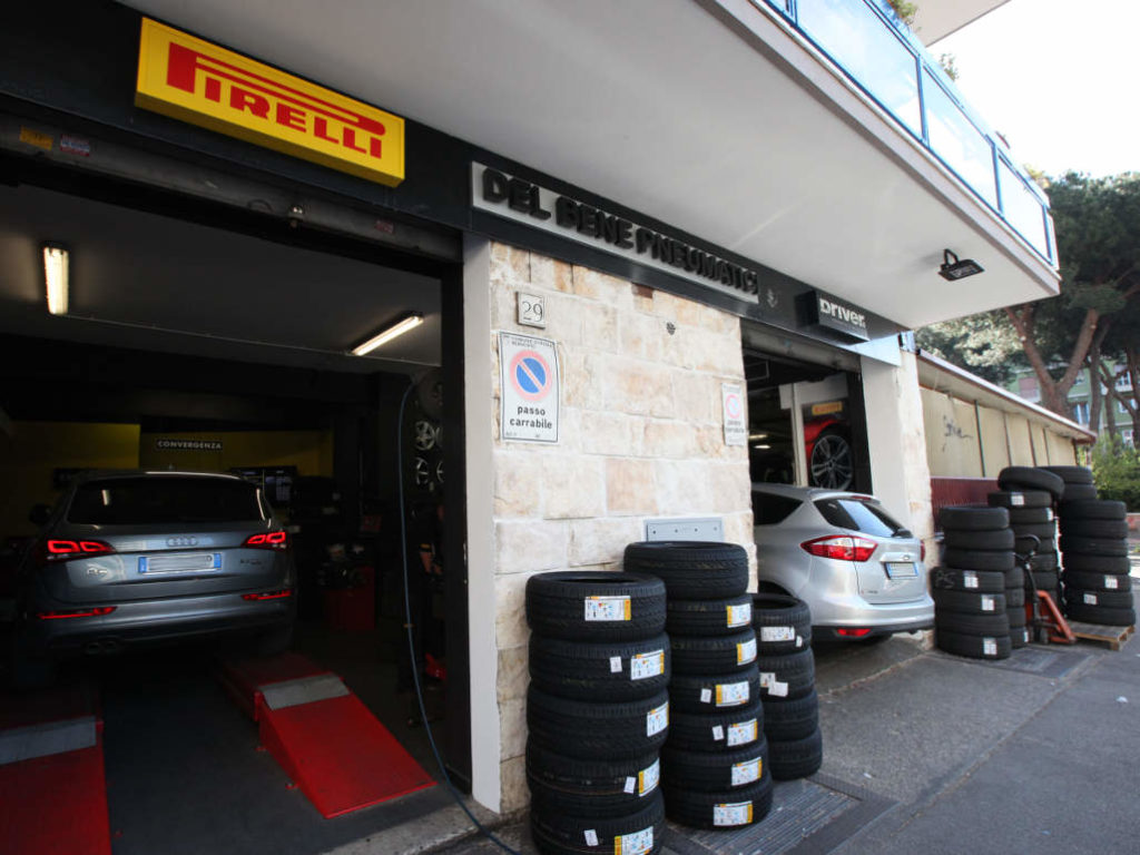 Del-Bene-Pneumatici-panoramica-esterna-centro-gomme-Roma-prenestina