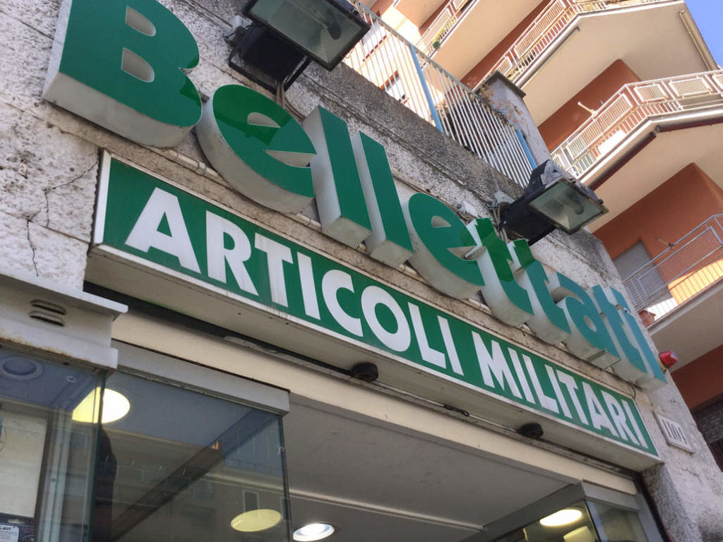 Articoli-Militari-Roma-Bellettati-Paolo-e-Stefano-panoramica-esterna