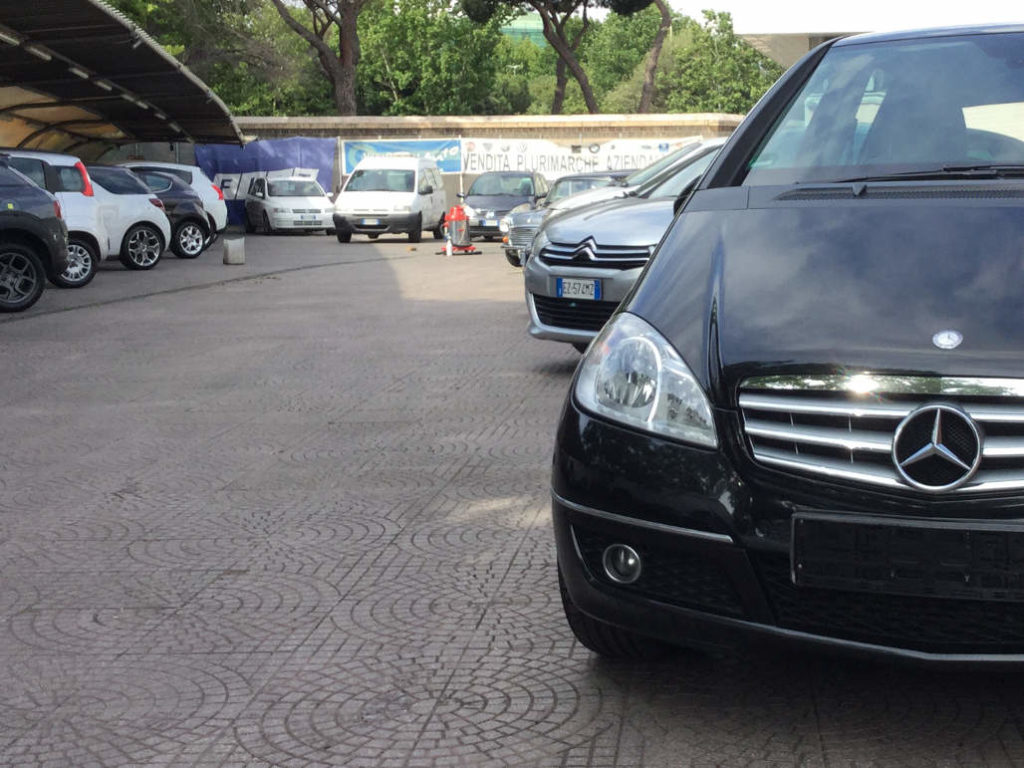 Villa-Bonelli-Auto-vendita-veicoli-semestrali-a-Roma