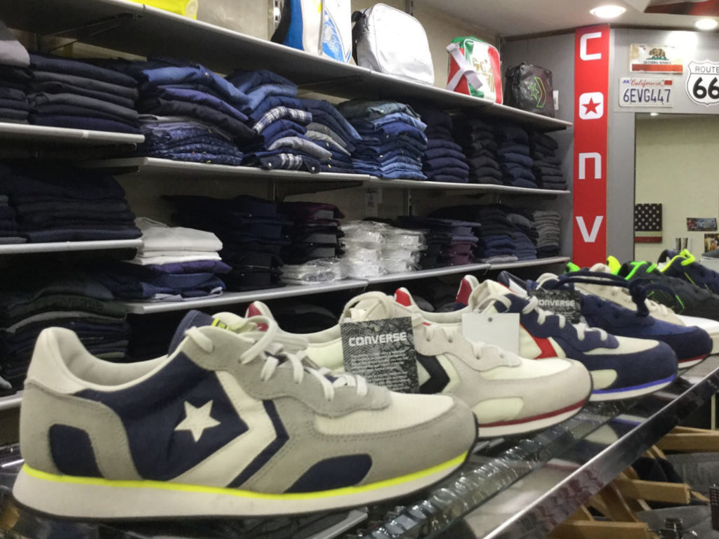 Company-Abbigliamento-Roma-Tuscolana-vendita-sneakers-converse