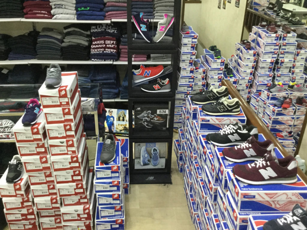 Company-Abbigliamento-Roma-Tuscolana-vendita-sneakers-new-balance