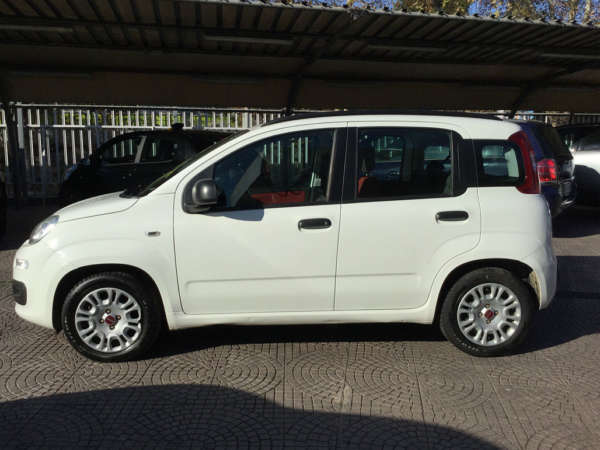 Villa-Bonelli-Auto-Roma-Fiat-Panda-1.3-Multijet-S&S-Easy-usata-vista-laterale