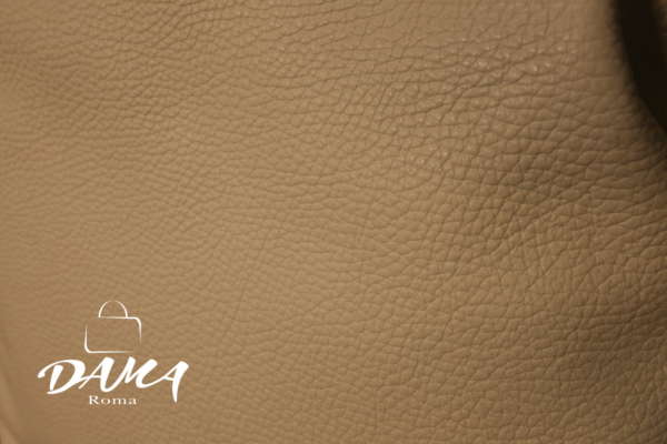Pelletteria-Dama-nappa-con-grana-cervo-beige
