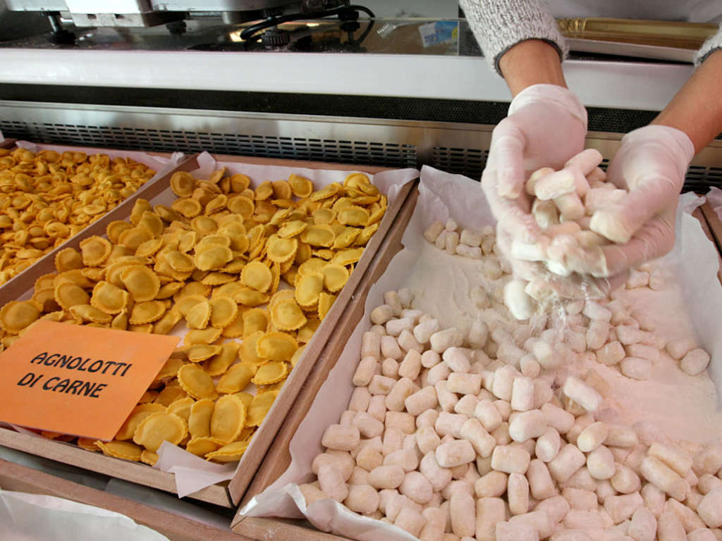 Marinaro-Roma-gnocchi-di-patate-e-agnolotti-di-carne-realizzati-artigianalmente